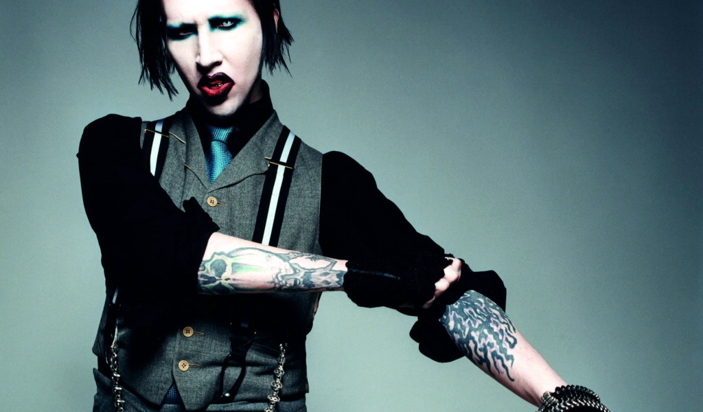 Знаменитый певец Marilyn Manson