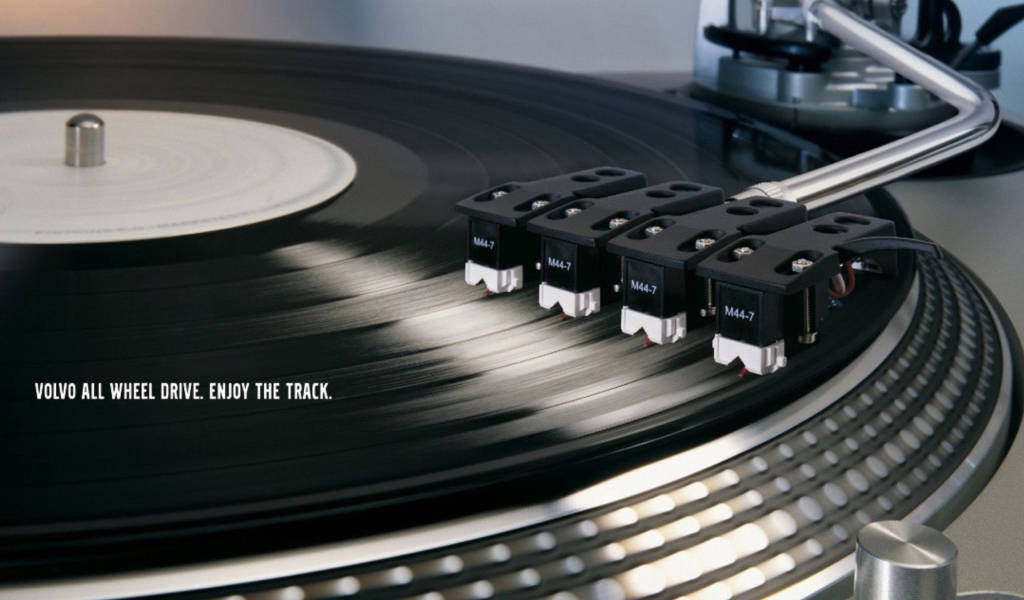 Четыре головки у проигрывателя 