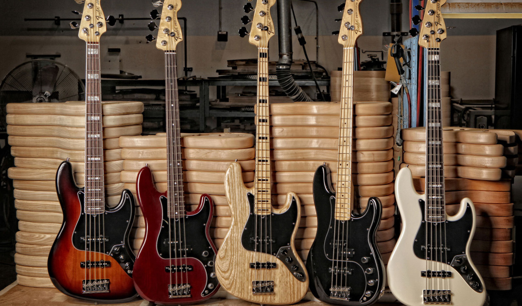 Бас гитары Фендер