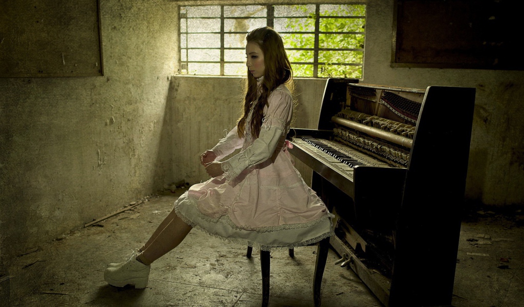 Пианино без верхней панели