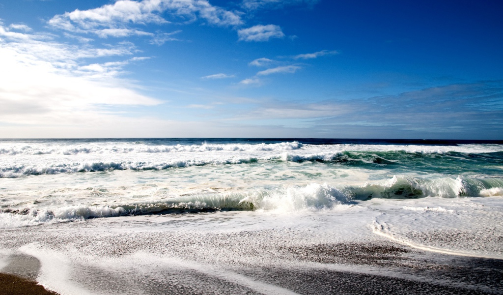 Крутой пляж