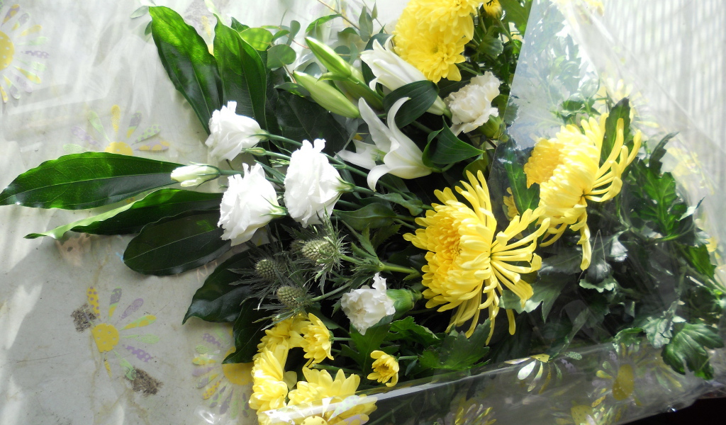 Красивый букет цветов хризантема