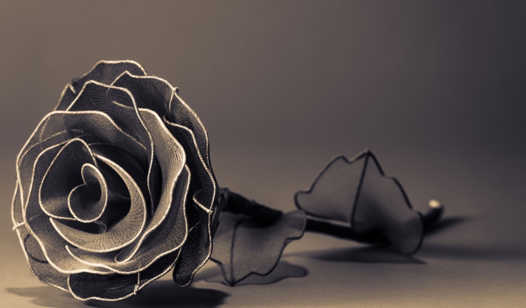 Роза из фатина