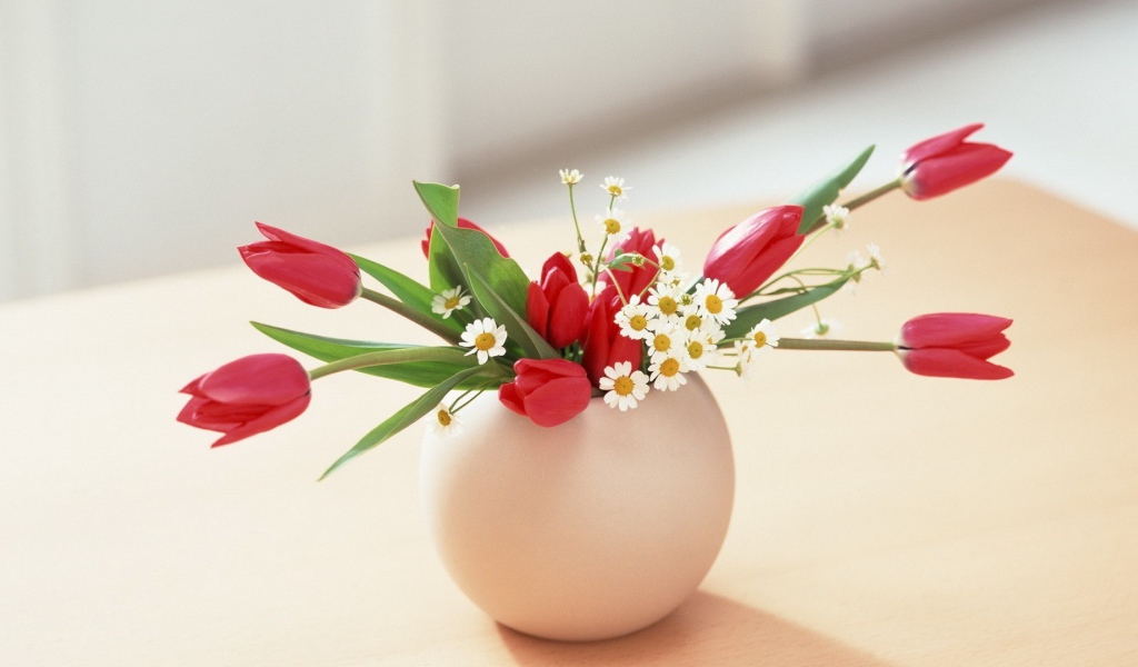 Ваза с цветами