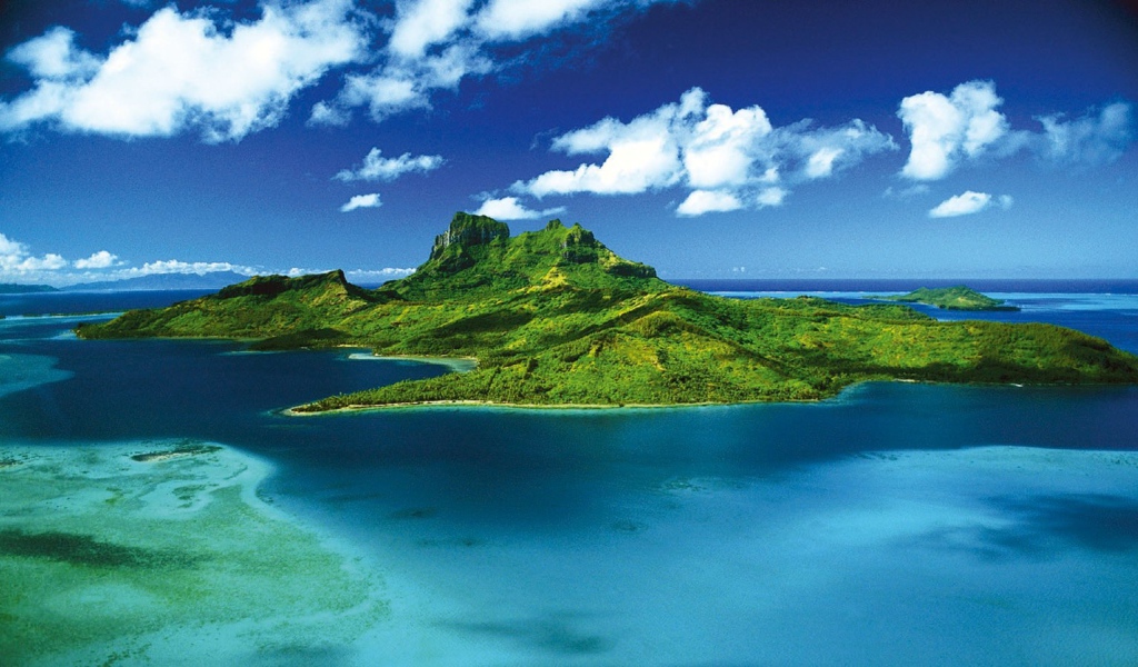 Остров во Французской Полинезии