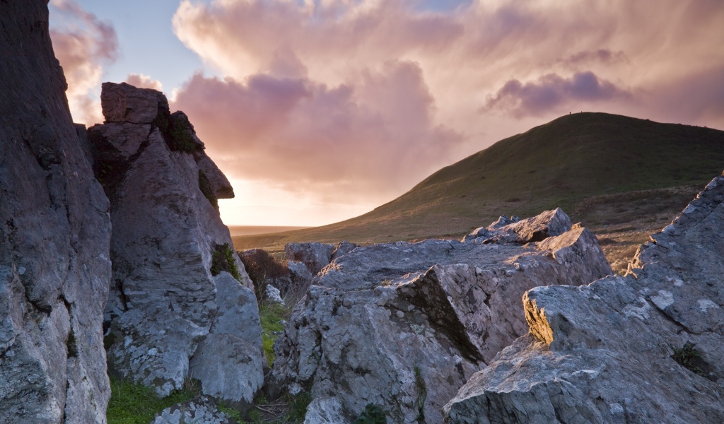 Цветные скалы