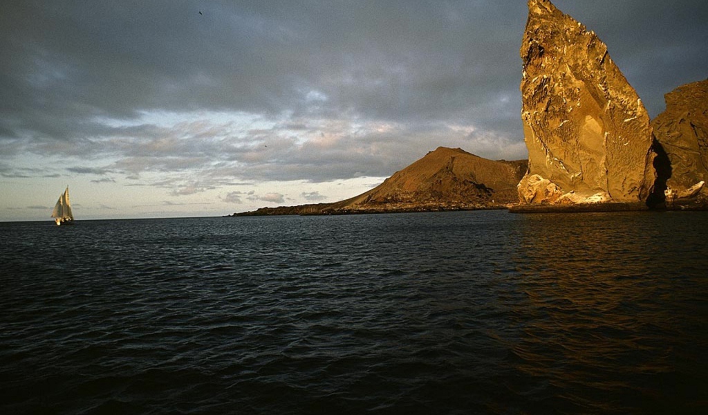 Золотая скала