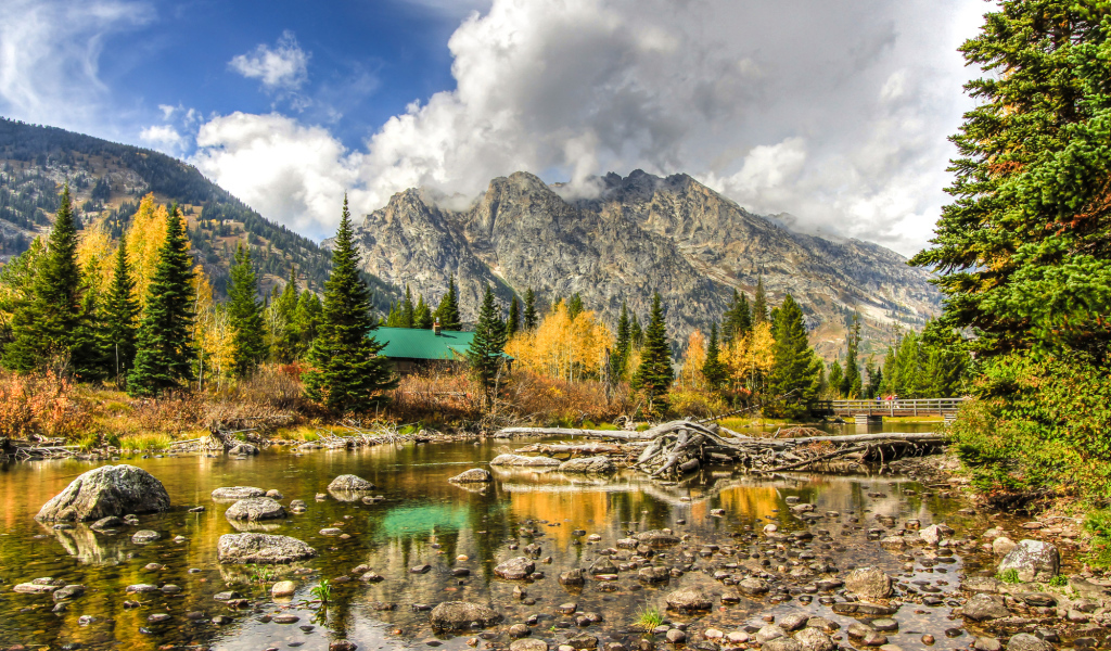 Тихое место у гор