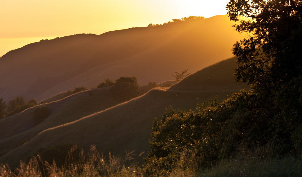 Солнечный свет в горах