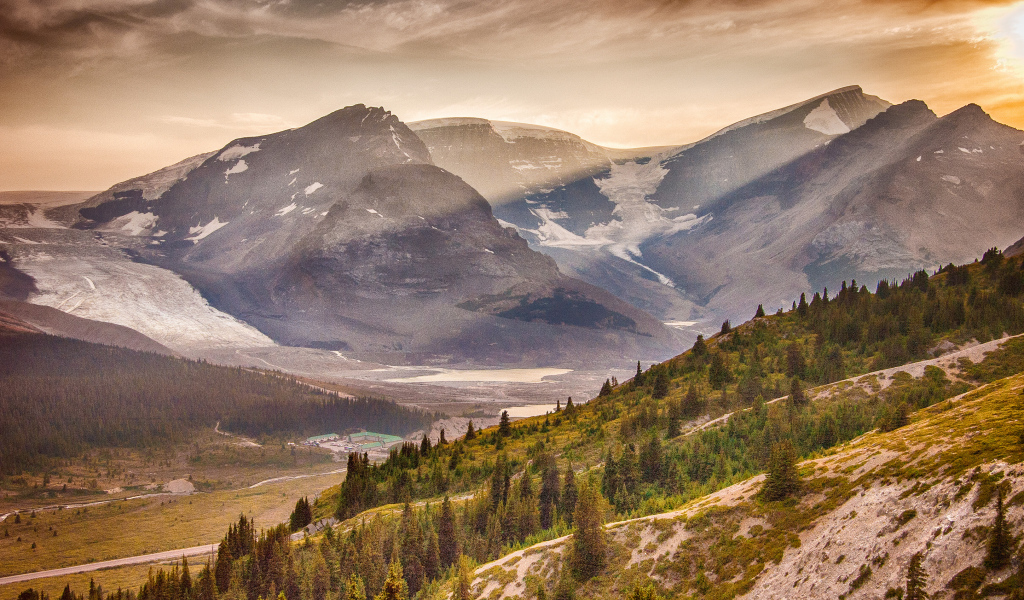 Закат над горами