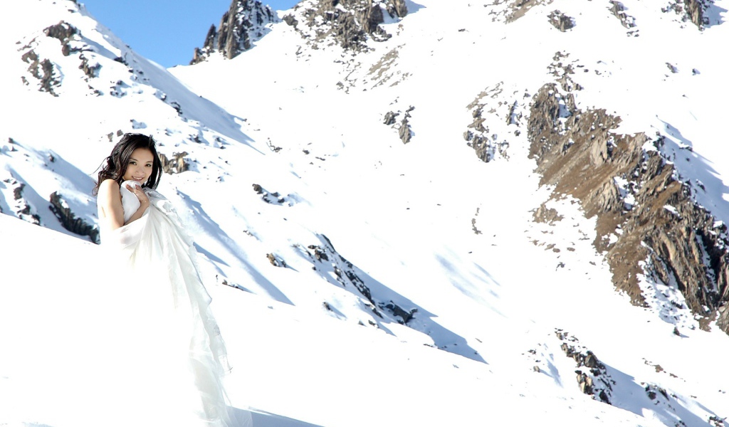 Невеста в снежных горах