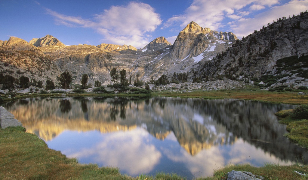 Озеро в парке Калифорнии