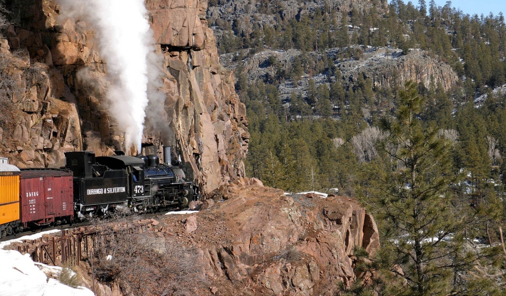 Паровоз в горах