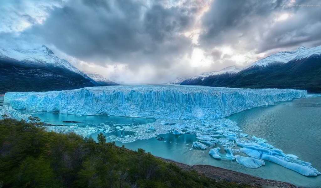 Тающий ледник в Аргентине