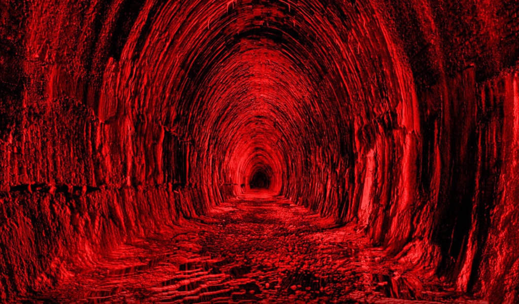 Красный тоннель