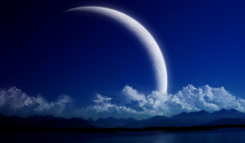 Очень большая луна