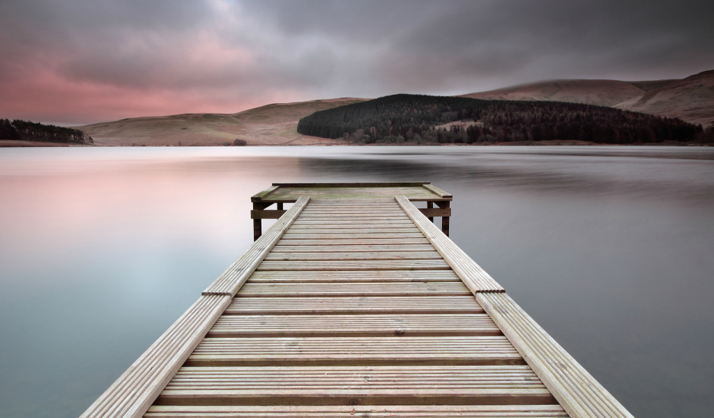 Озеро в Шотландии