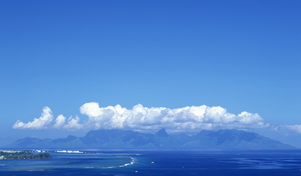 Голубые горы за морем