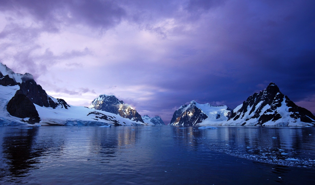 Канал Лемера в Антарктике 