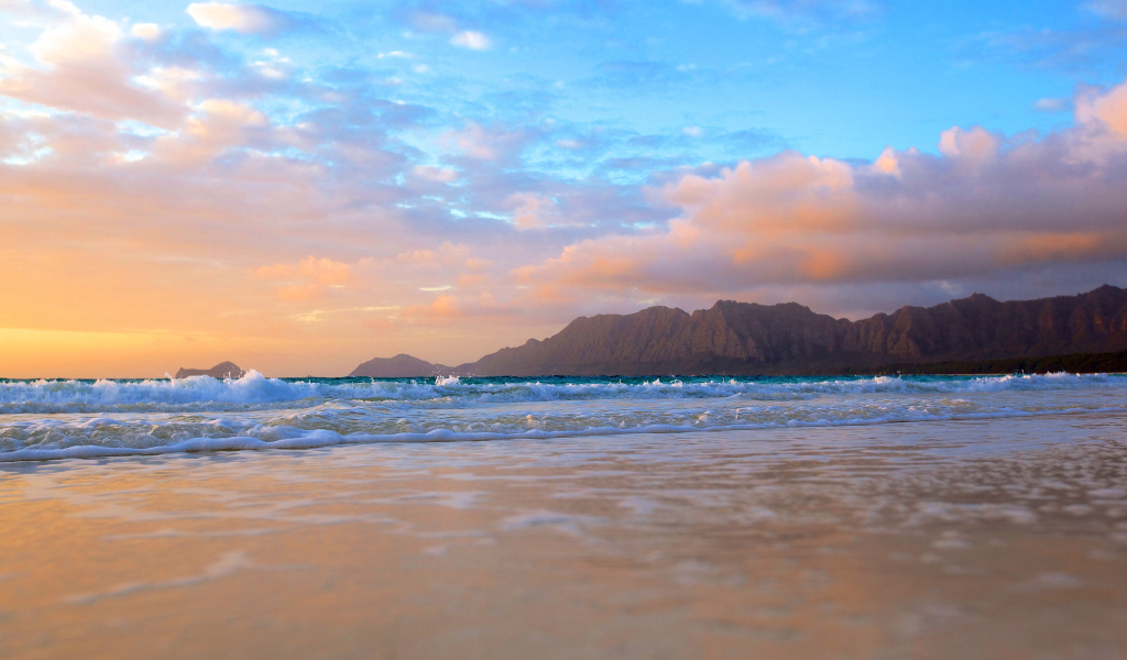 Море и чудесный рассвет