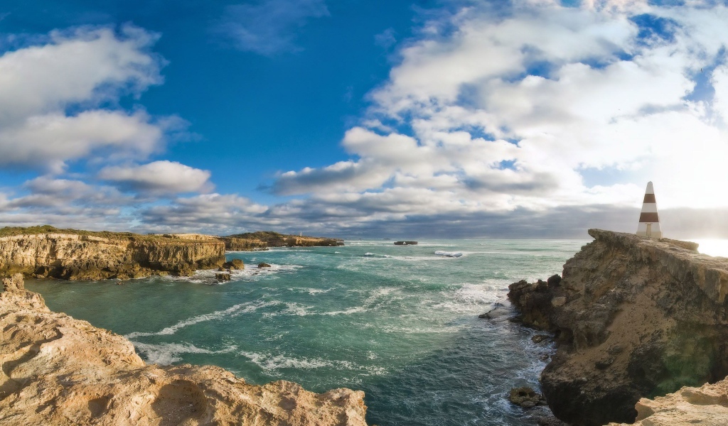 Дикий берег моря