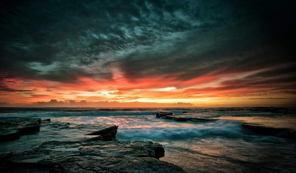 Закат на пляже в Австралии