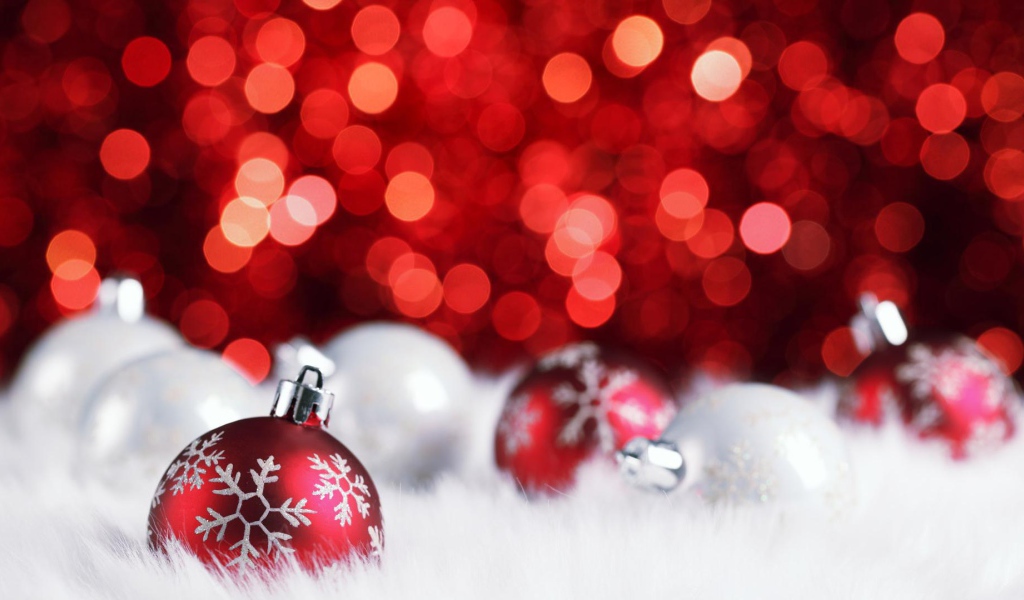 Шарики украшения на Новый год 2015