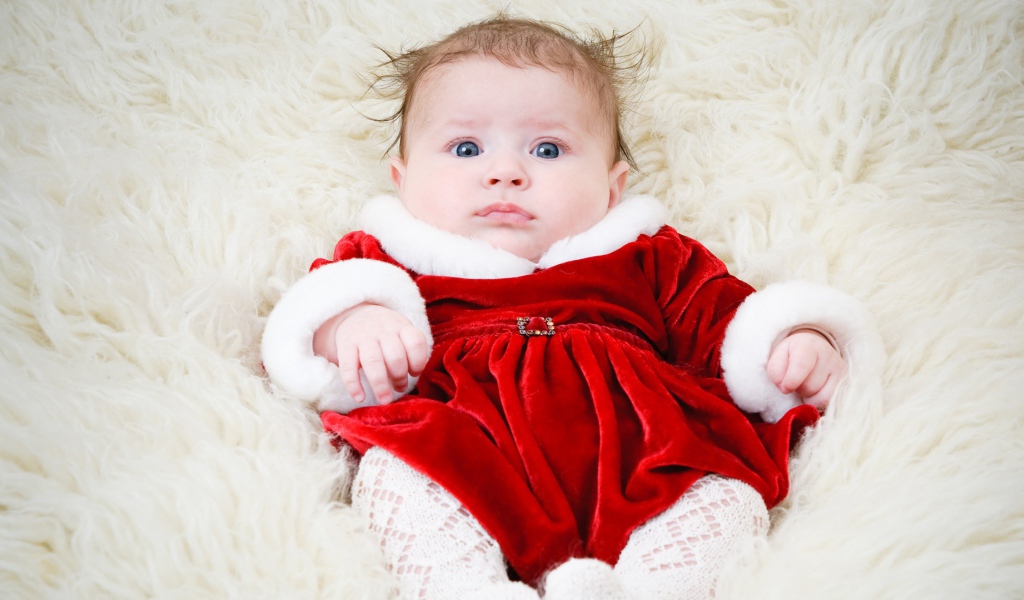 Очаровательная девочка