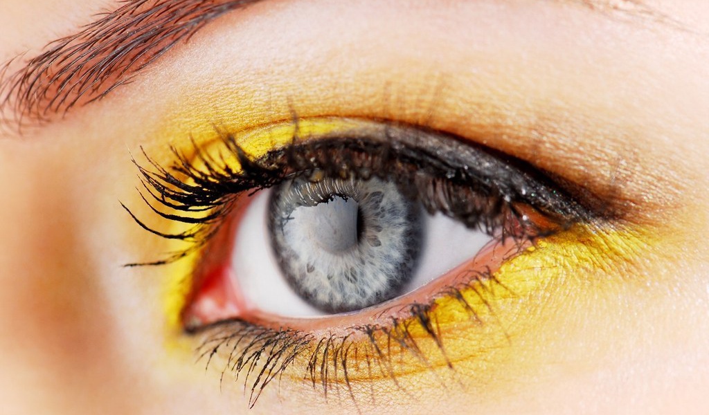 Бровь и глаз