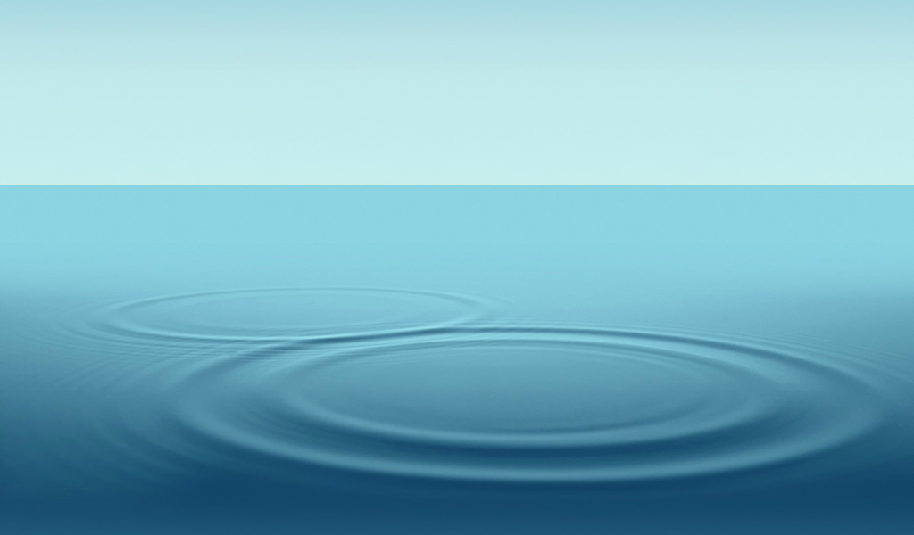 Круги на синей воде