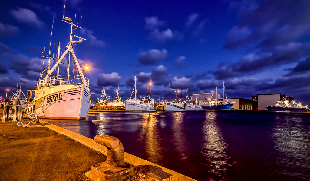 Вечер в порту