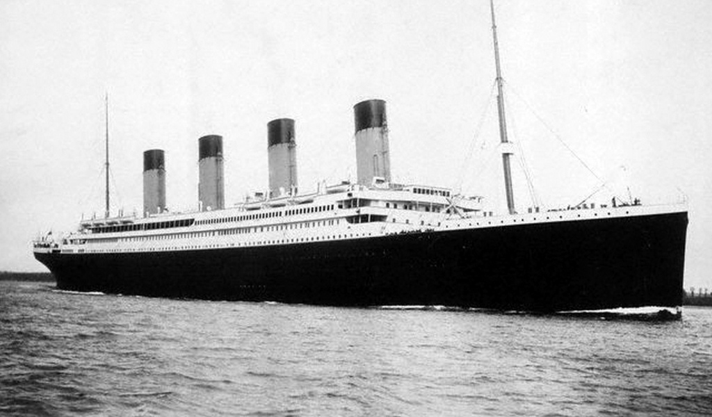 More photos of a Titanic