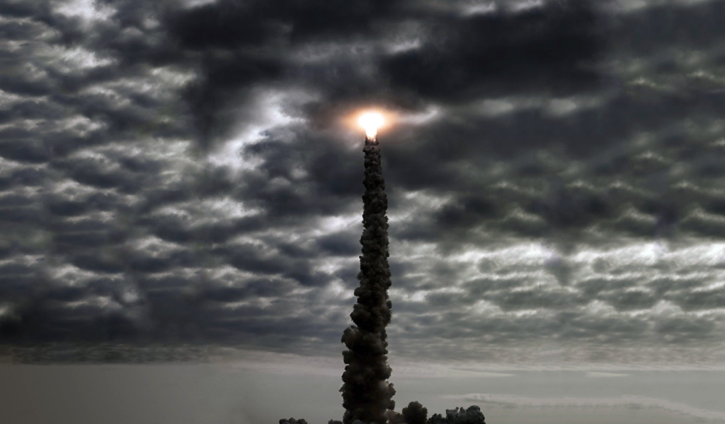 След от ракеты