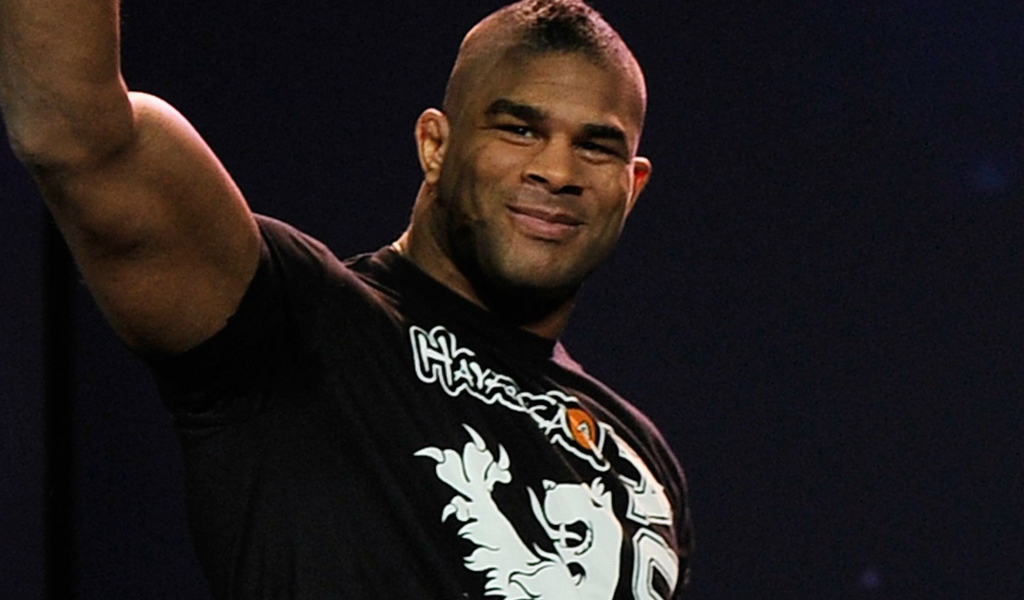 Бесстрашный боец Алистер Оверим