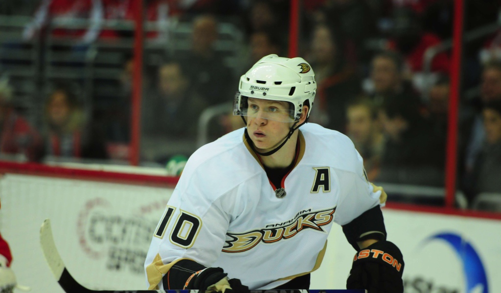 Известный Хоккеист Кори Перри