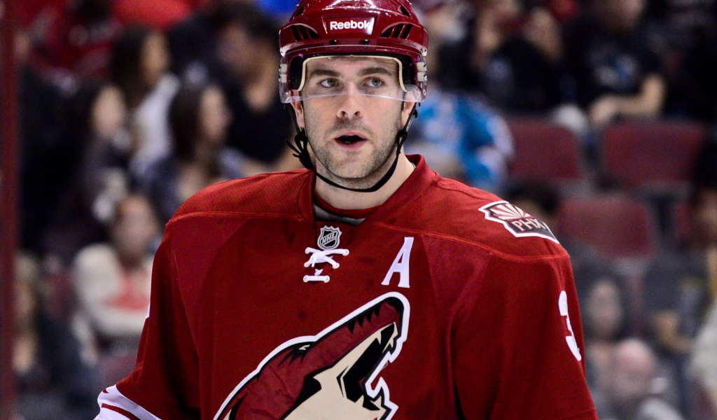 Известный Хоккеист Кейт Яндл