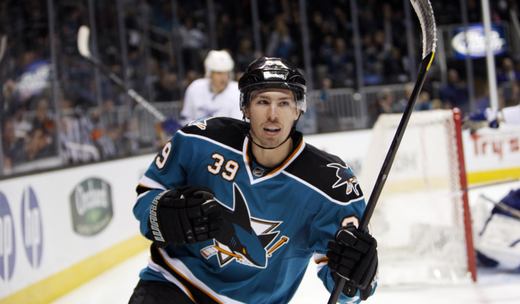 Известный Хоккеист Логан Кутюр