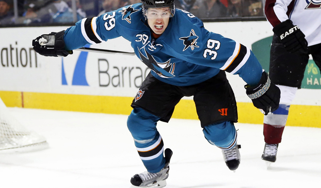 Известный Хоккеист Сан-Хосе Логан Кутюр