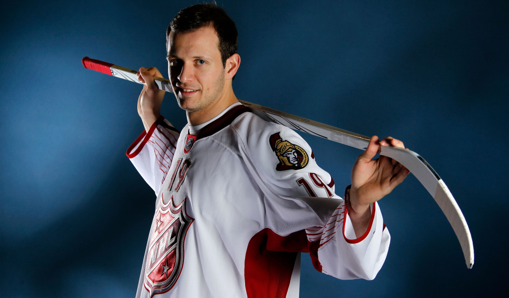 Хоккеист Джейсон Спецца