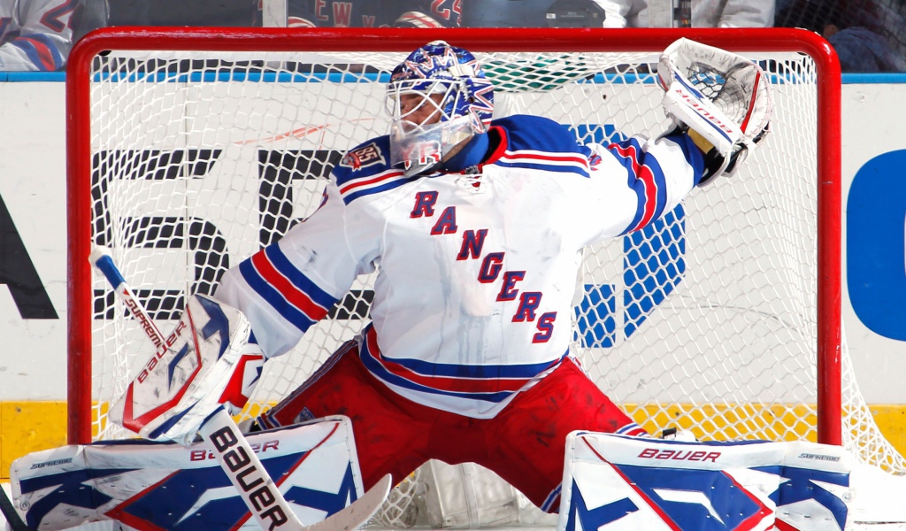 Хоккеист Нью-Йорк Рейнджерс Хенрик Лундквист