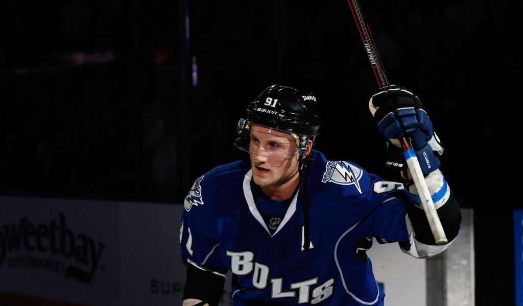 Стивен Стэмкос на льду