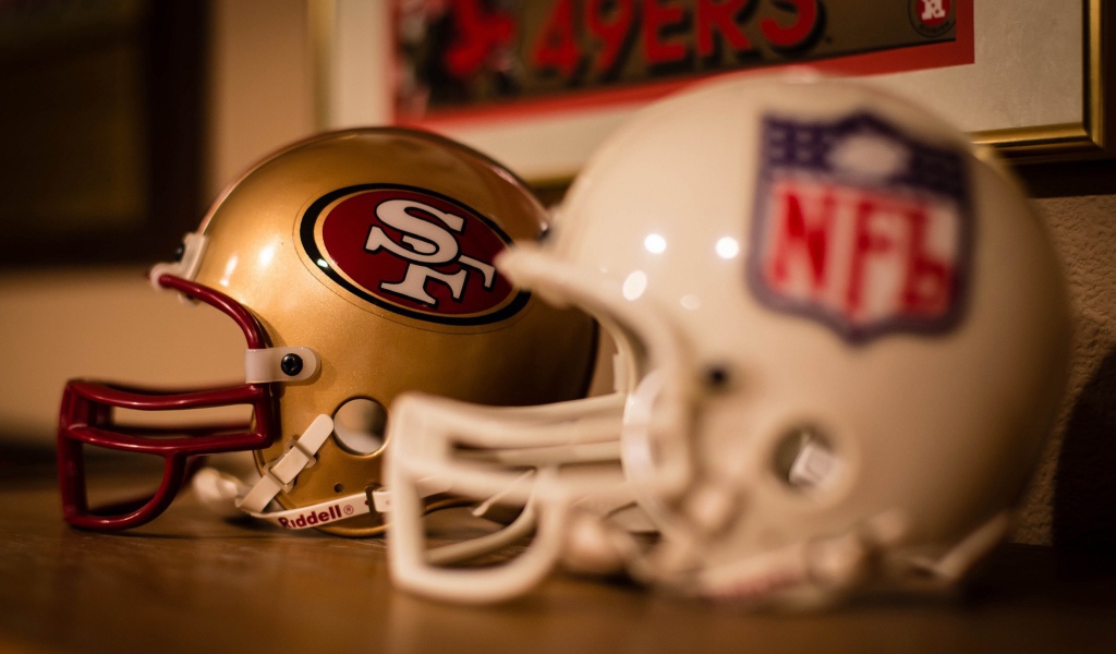 Шлем для игры