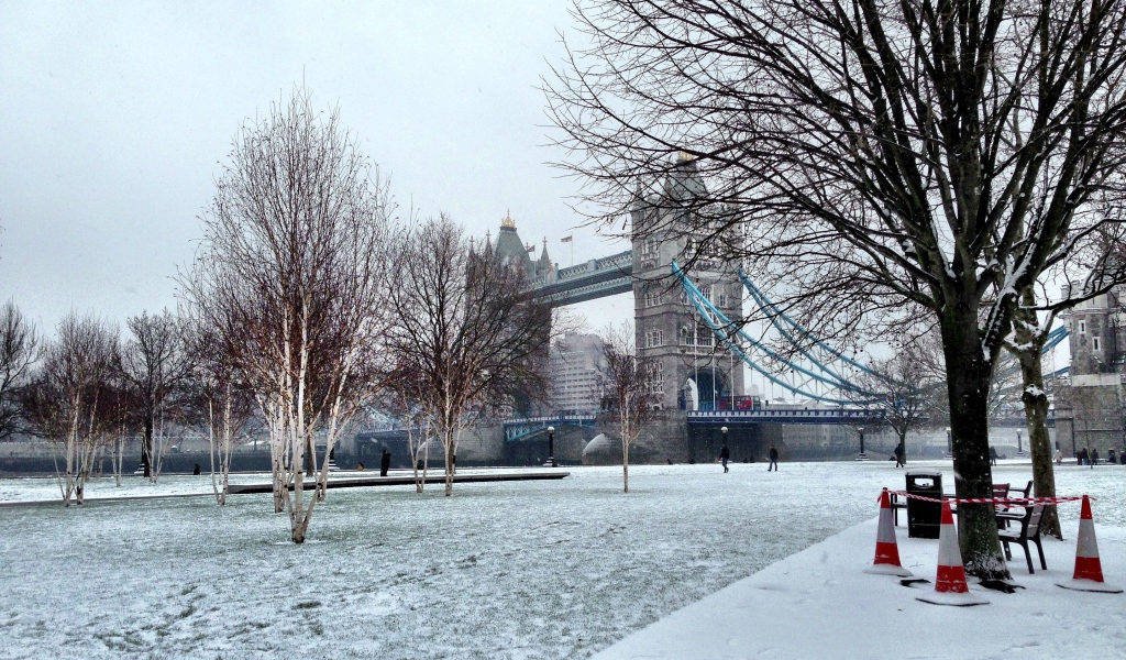 Снег в Лондоне