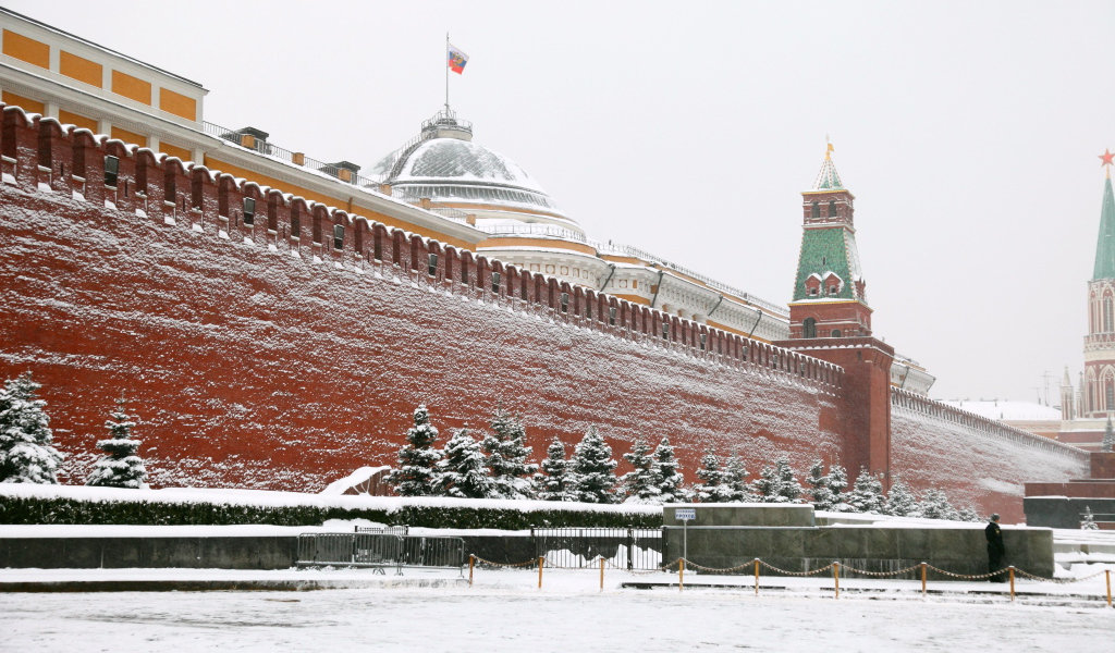 Snow in Moscow Kremlin