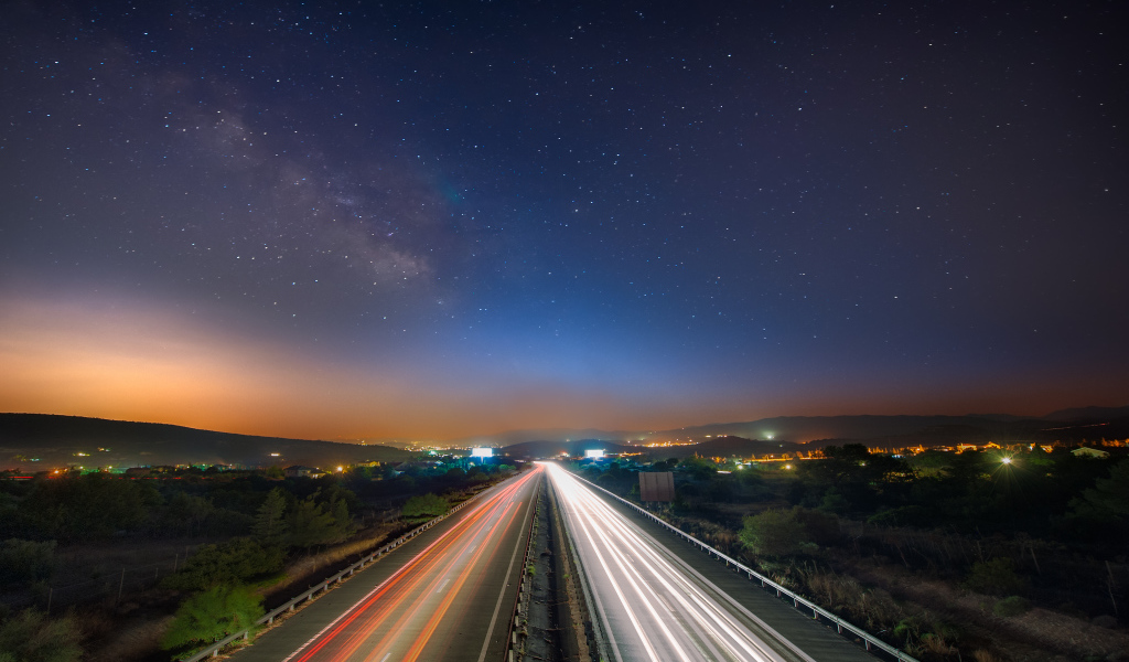 Огни на ночной дороге, Кипр