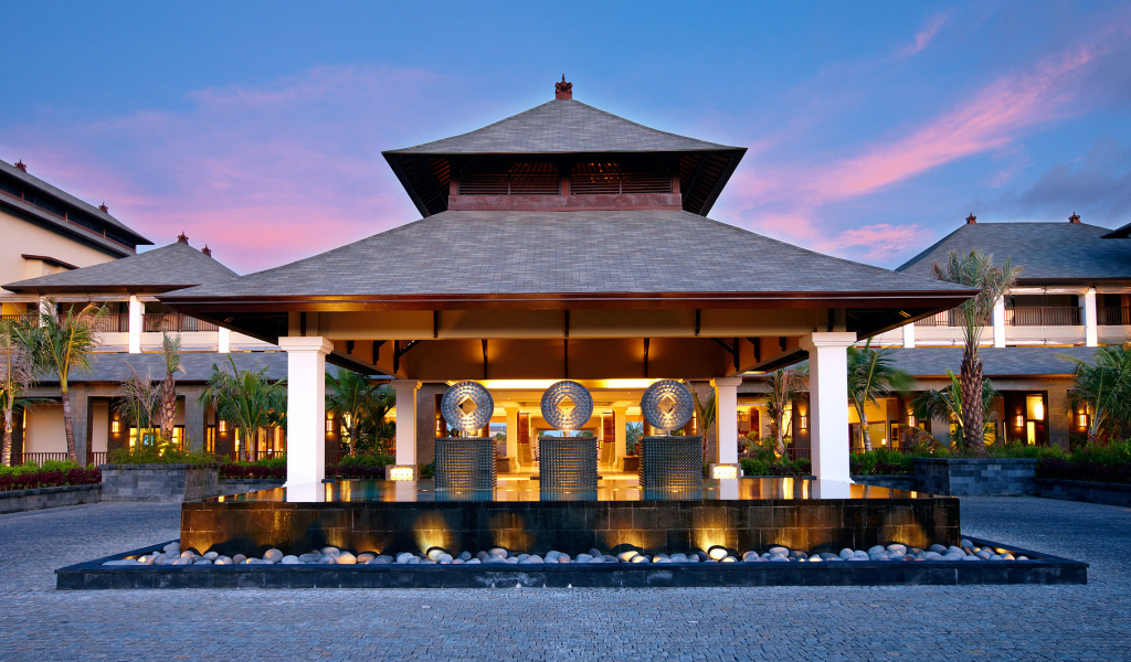 Роскошный отель на Бали