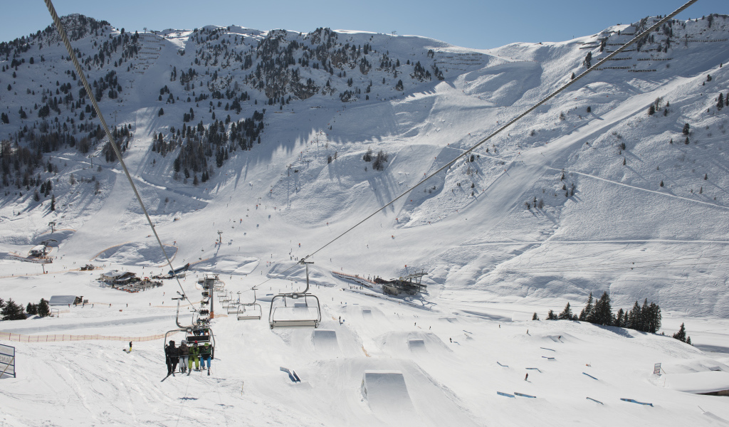 Активный отдых на горнолыжном курорте Майрхофен, Австрия