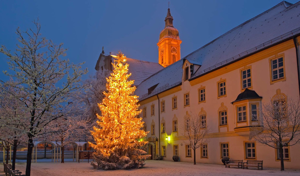 Рождество в городе Нойштифт, Австрия