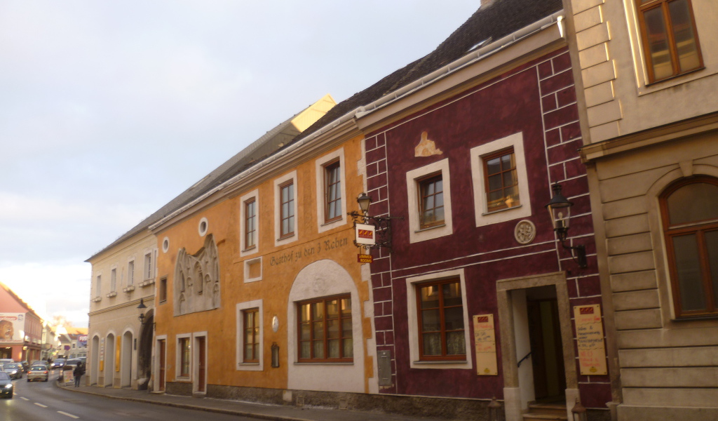 Городская улица в городе Гайнберг, Австрия