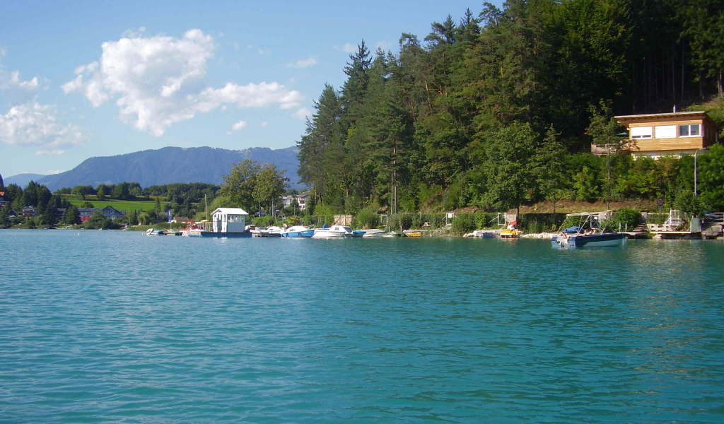 Побережье на курорте Фаакер-Зее, Австрия